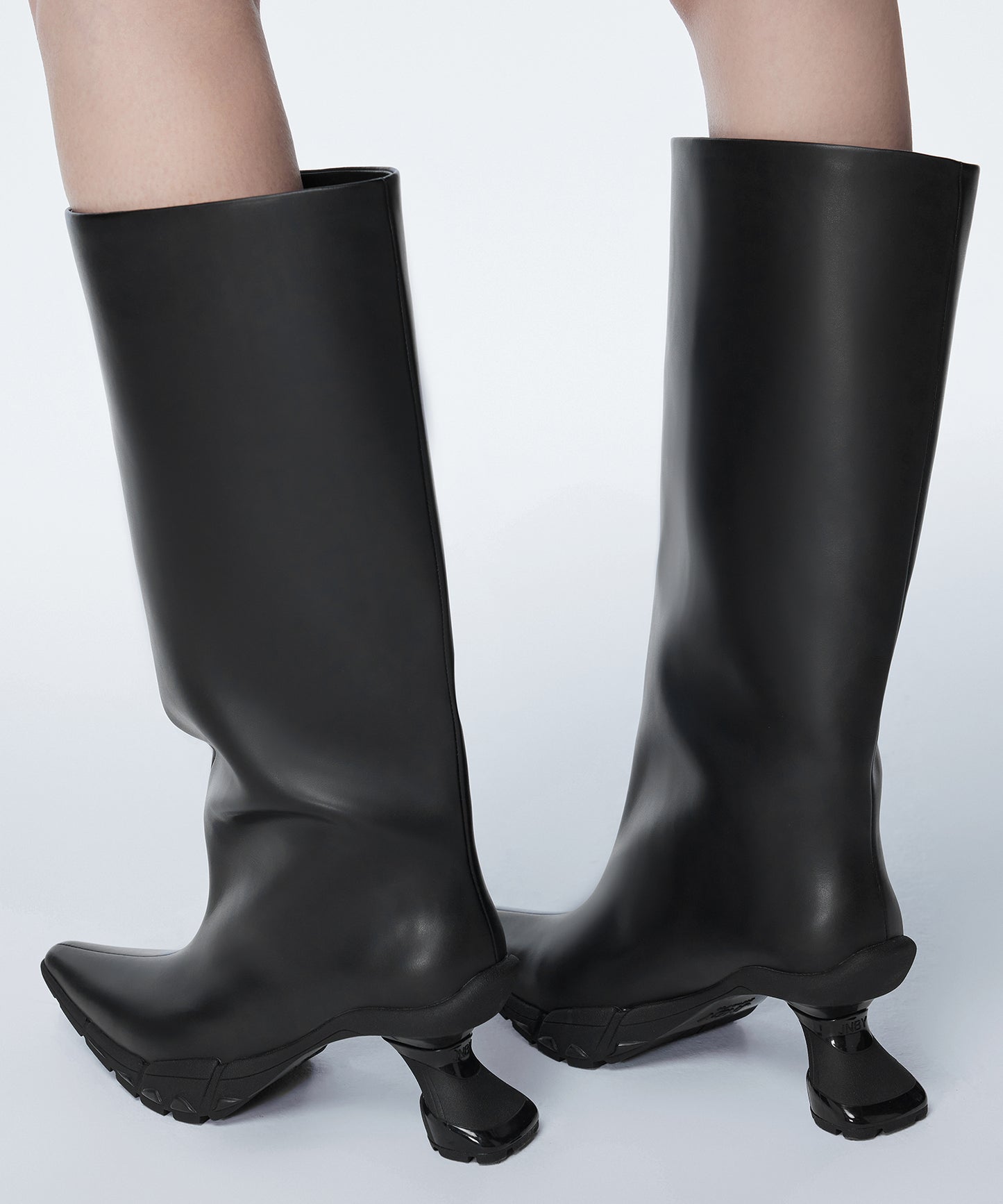 Well-designed Pointed-toe Boots