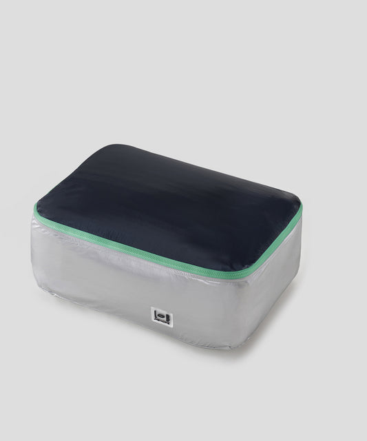 HOME Shiny Compact Travel Pouch M