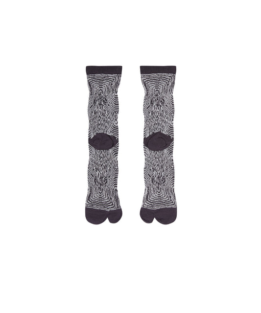 Linear Texture Tabi Socks