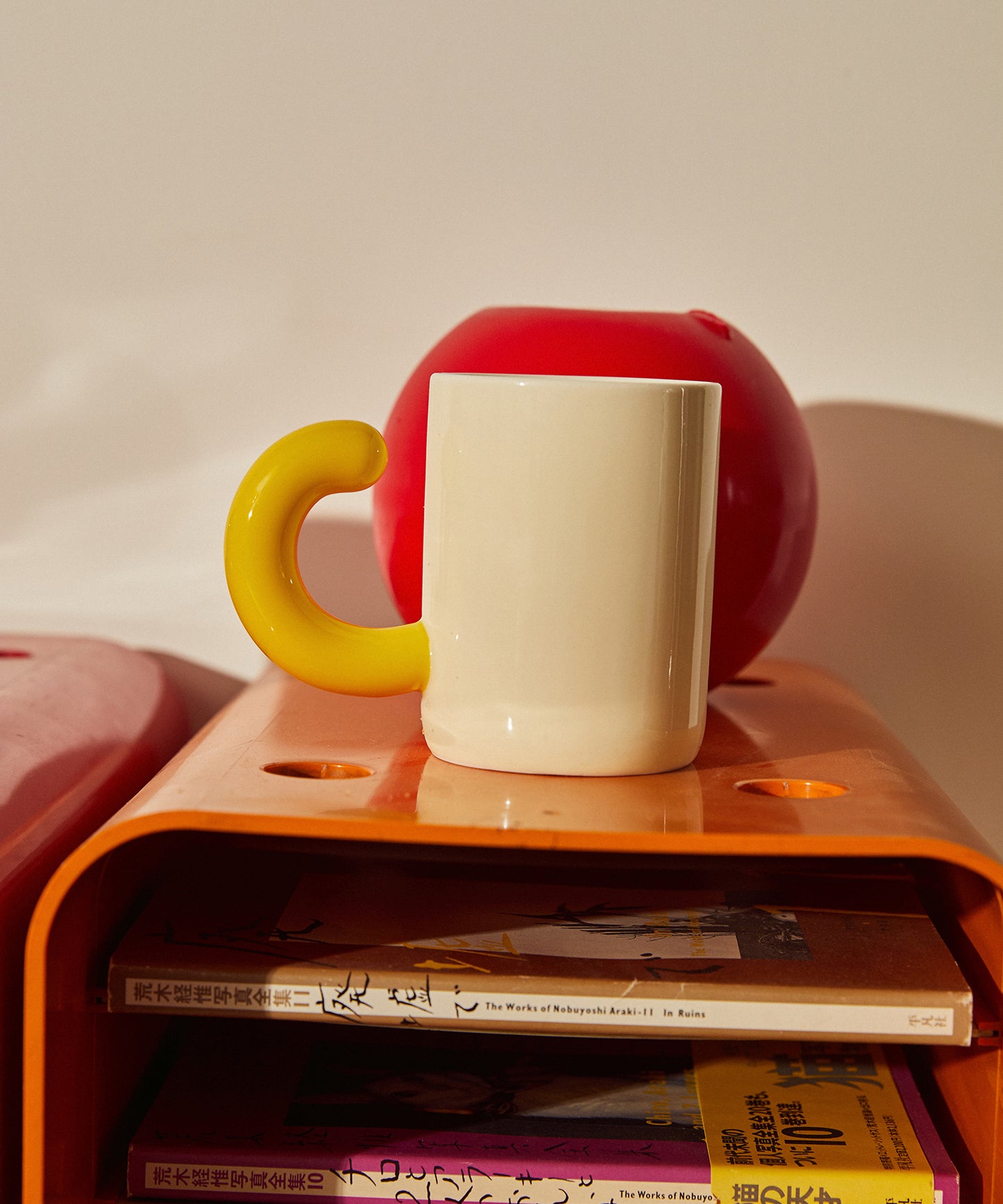 HOME C-shaped Handle Porcelain Cup