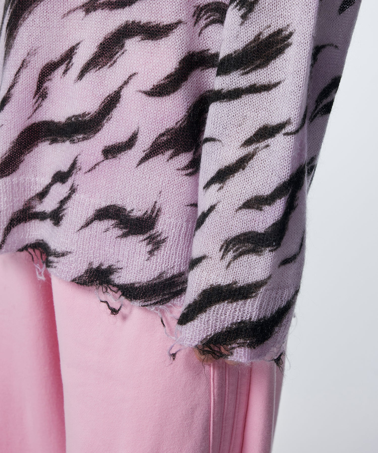 Rabbit-motif Leopard Mohair Sweater – JNBY ONLINE STORE