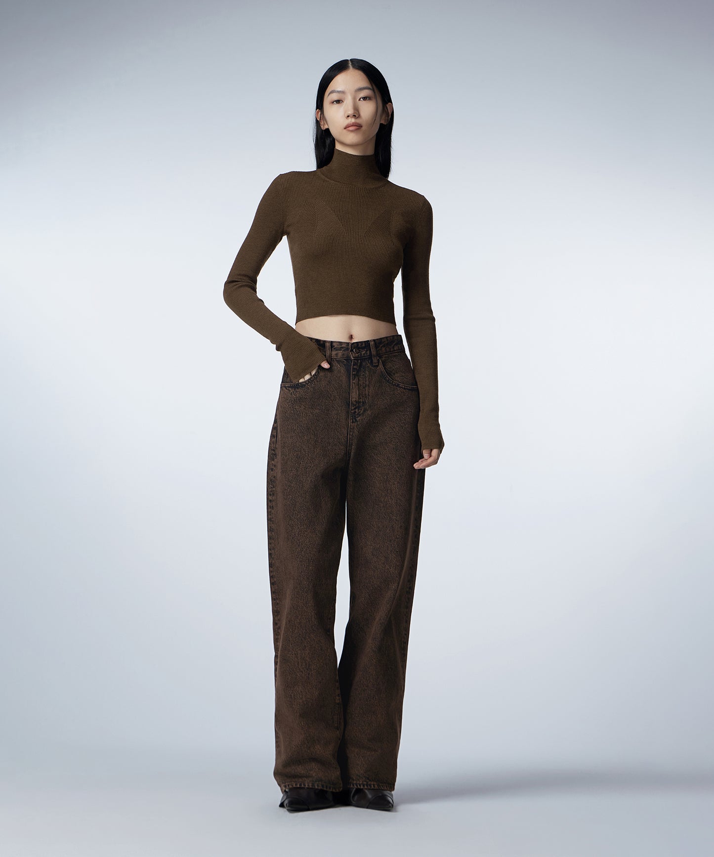 Slim-Fit Cropped Sweater