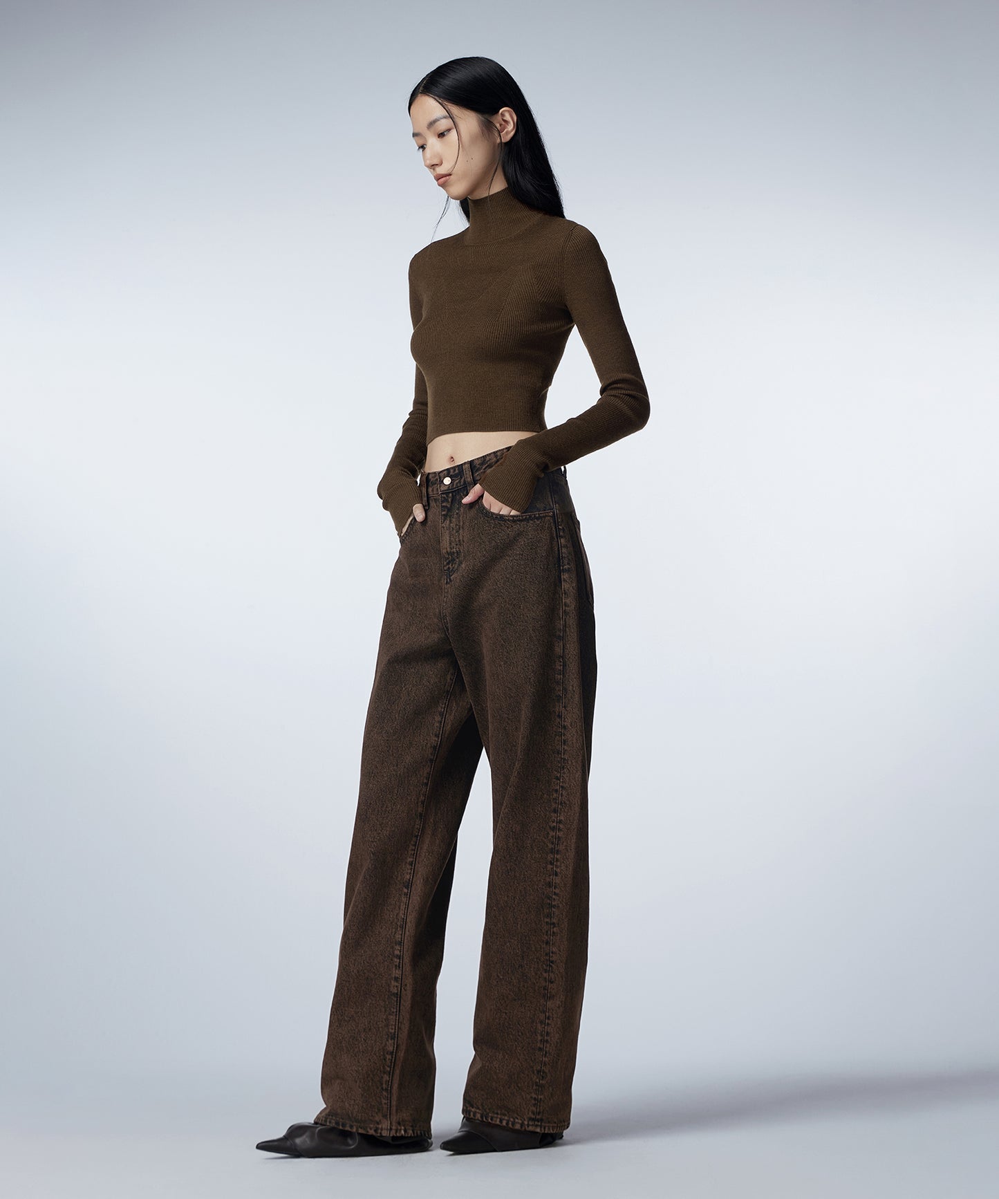 Slim-Fit Cropped Sweater