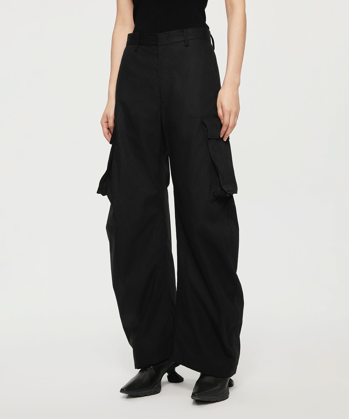 Oversized Work Pocket Banana Pants