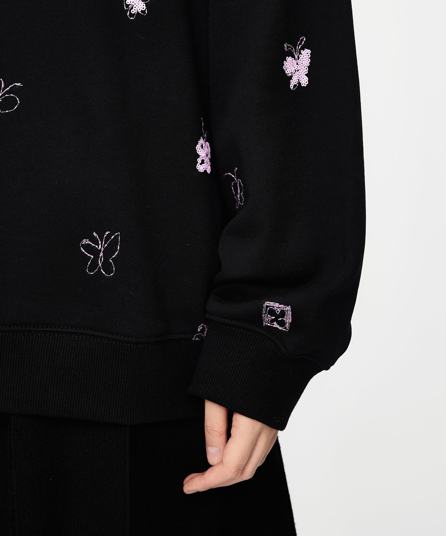 3D Butterfly Embroidered Sweatshirt