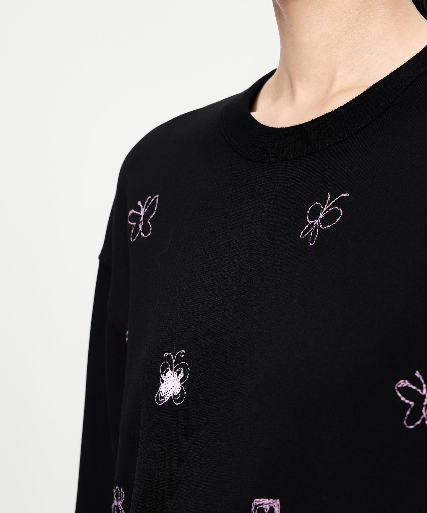 3D Butterfly Embroidered Sweatshirt