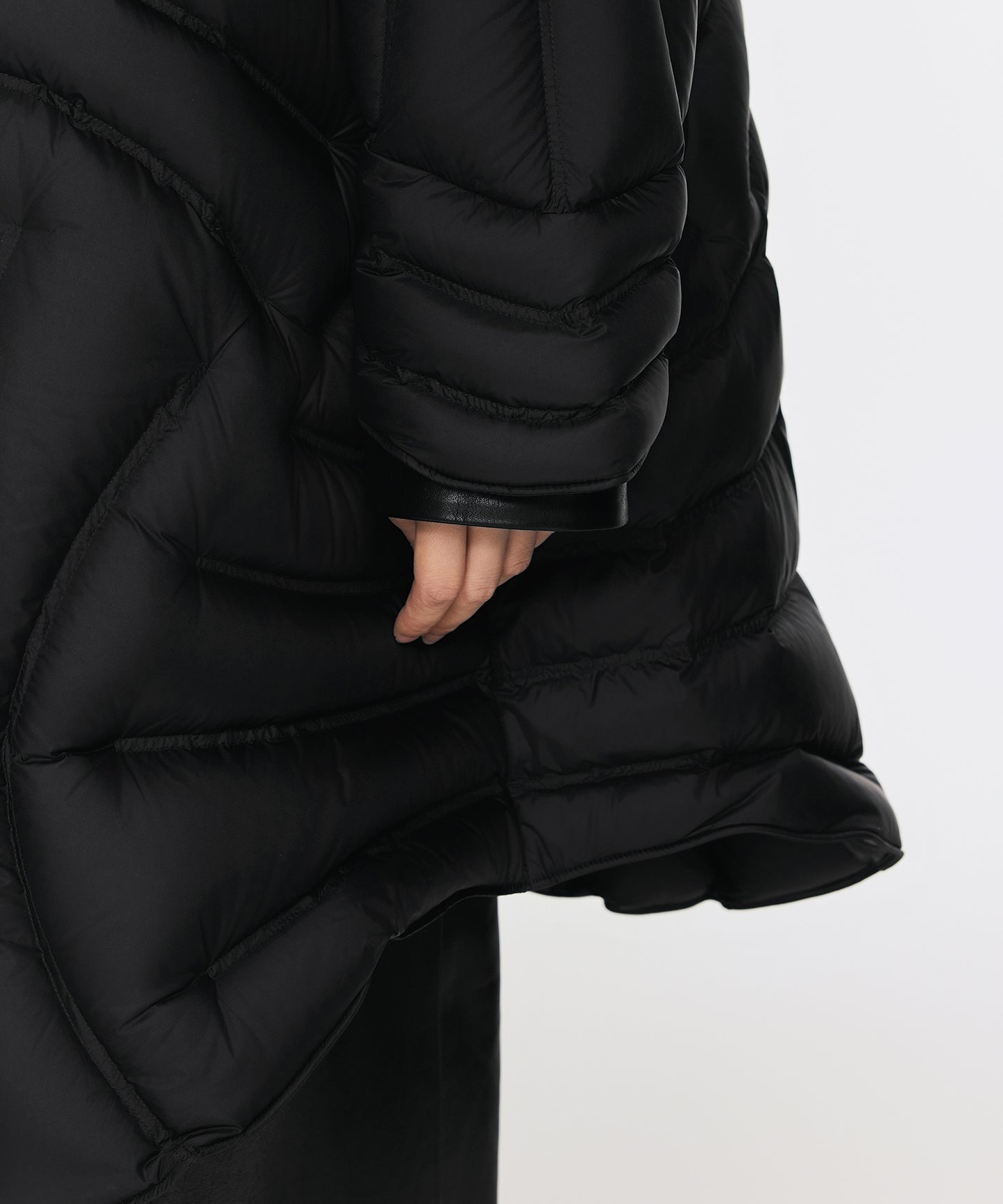 Twisted Quilted Mid-length Down Jacket