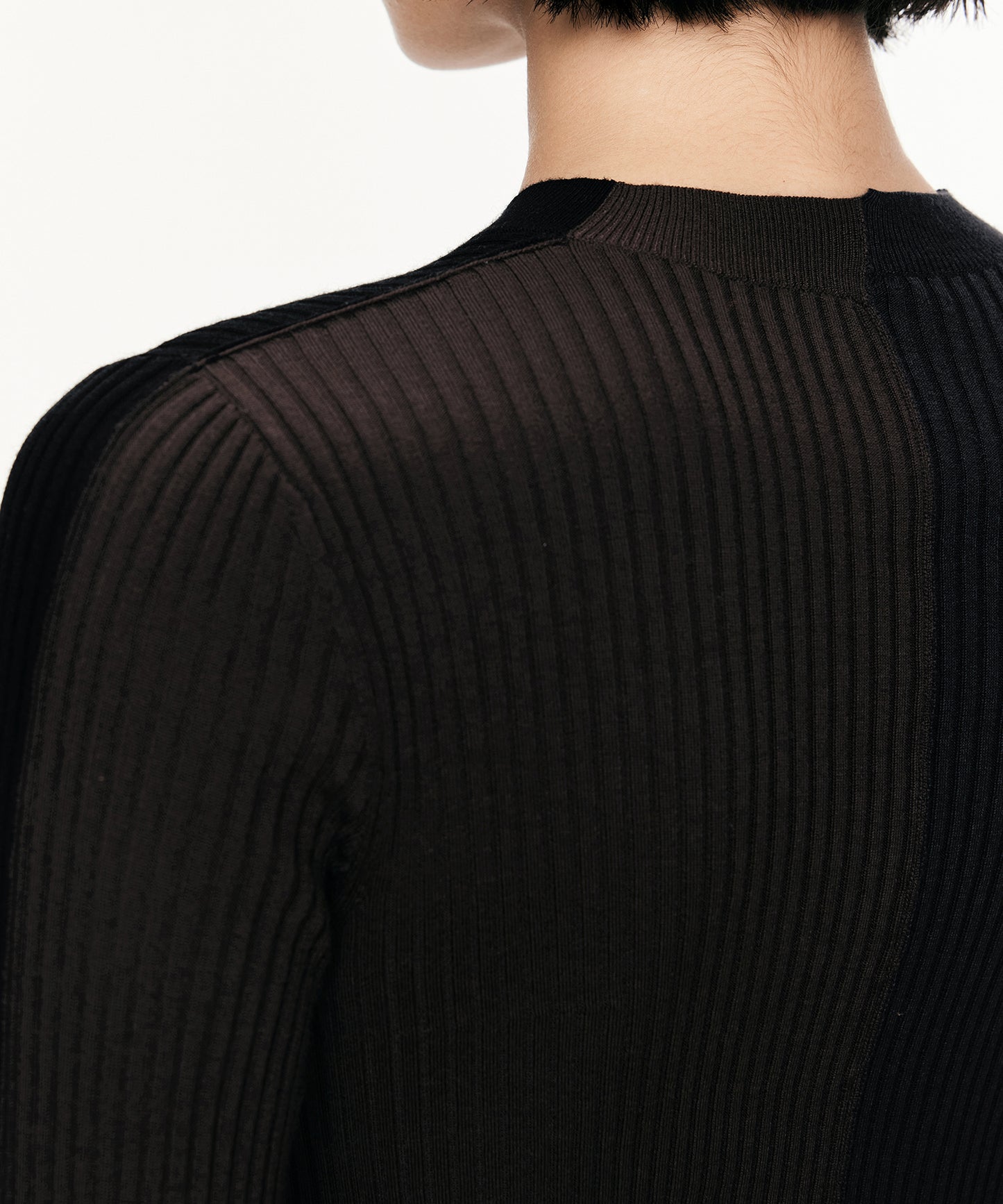 Color-block Slim-Fit Knit Pullover