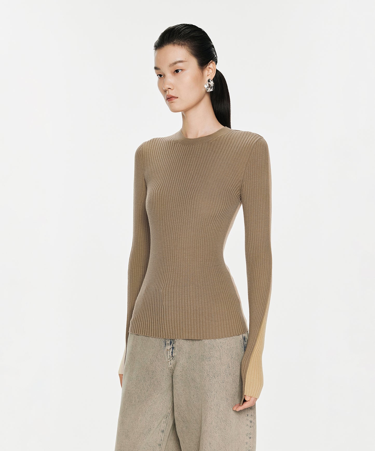 Color-block Slim-Fit Knit Pullover