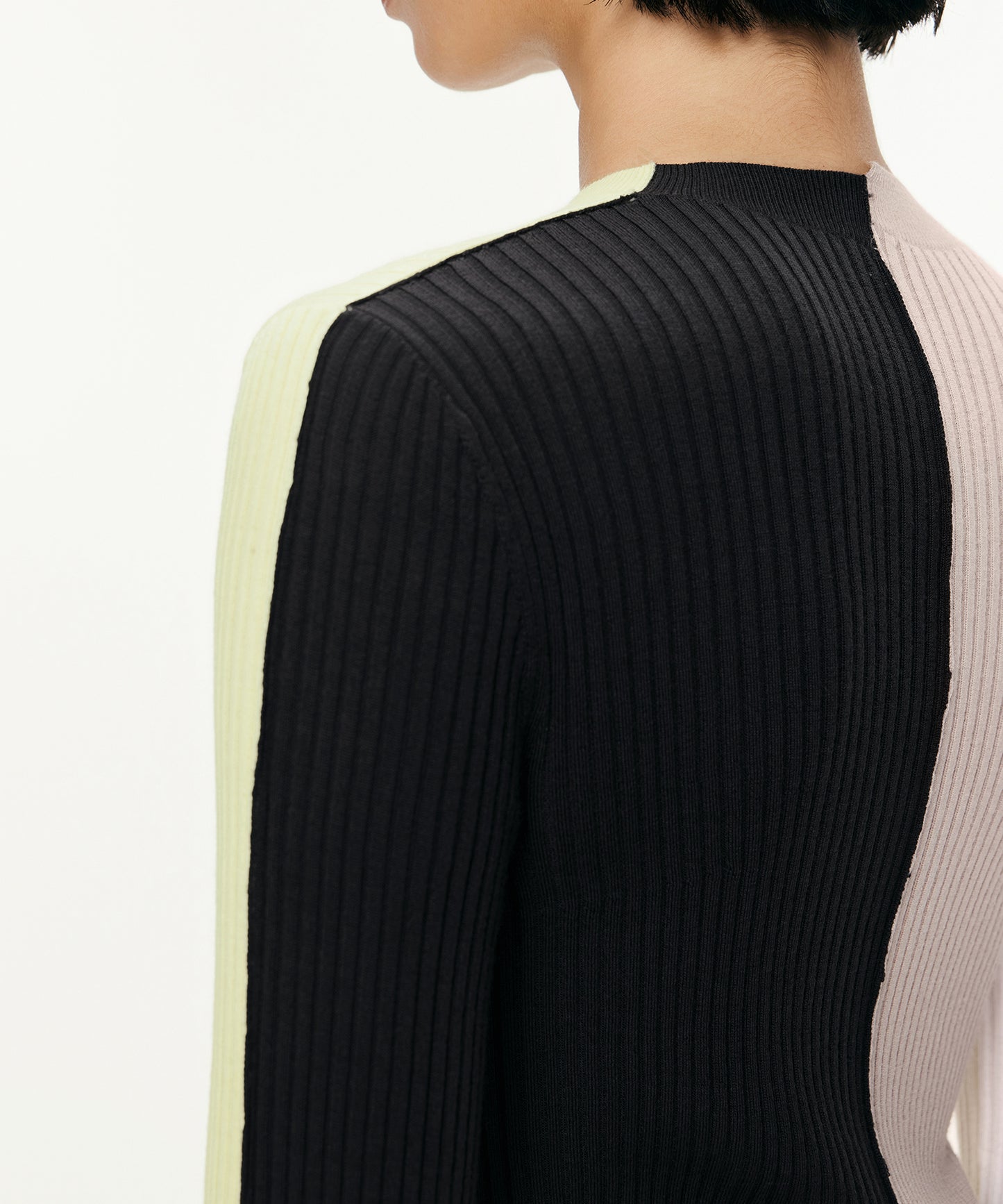 Color-block Slim-Fit Knit Pullover