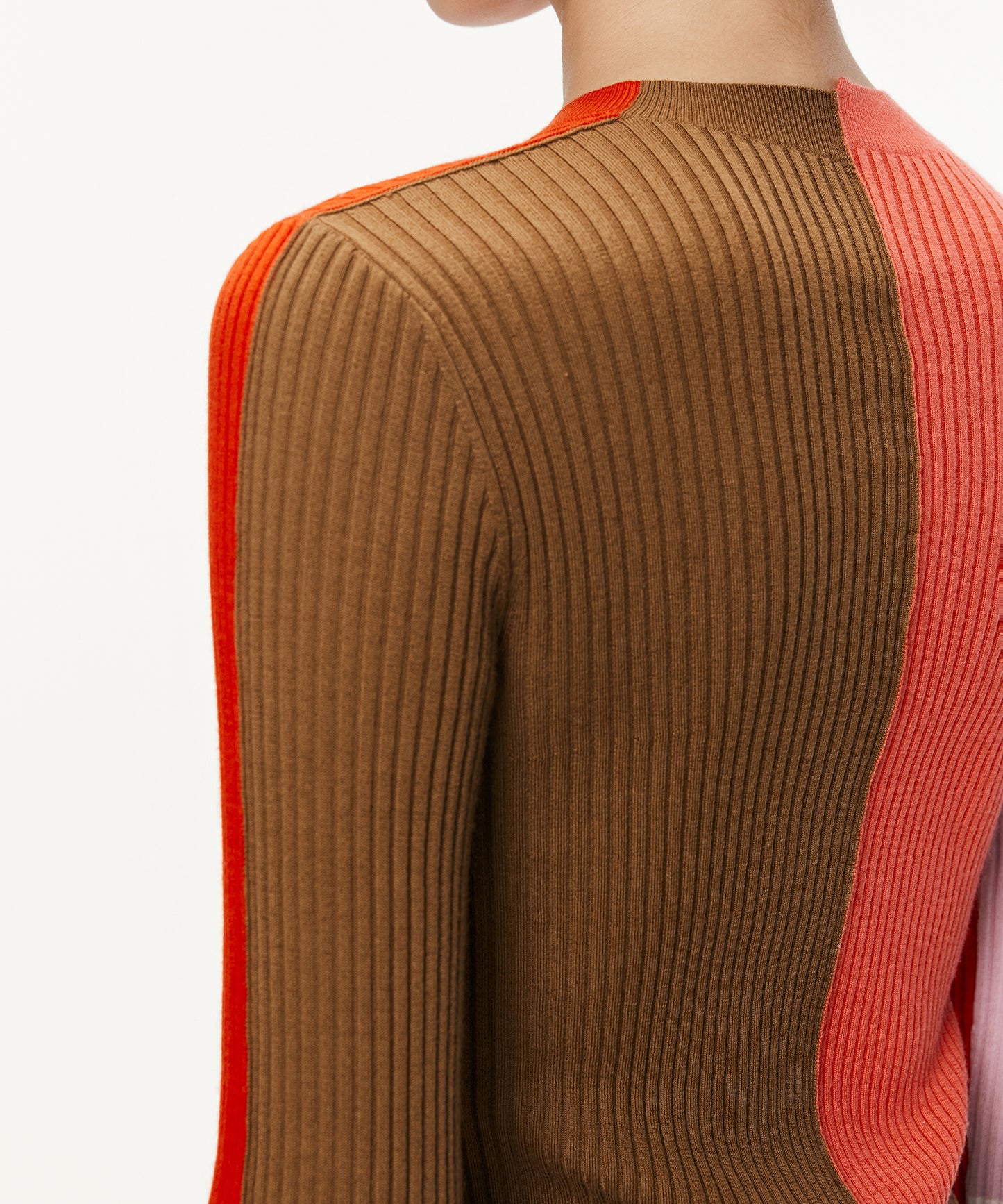 Color-block Slim-Fit Knit Pullover