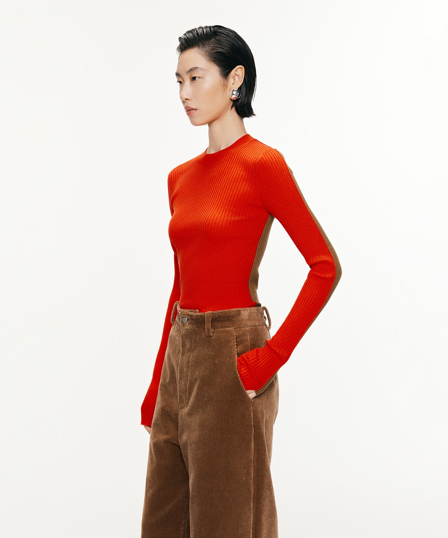 Color-block Slim-Fit Knit Pullover