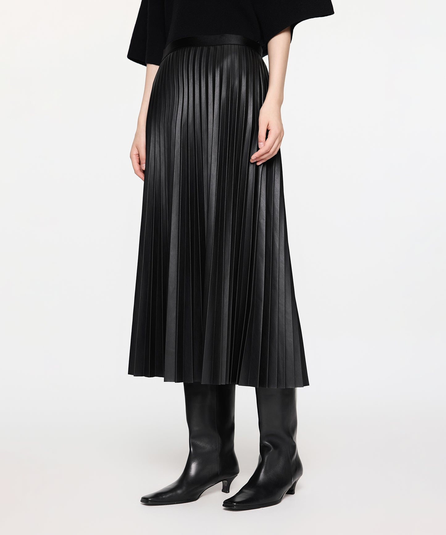 Elegant Faux Leather Pleated Skirt