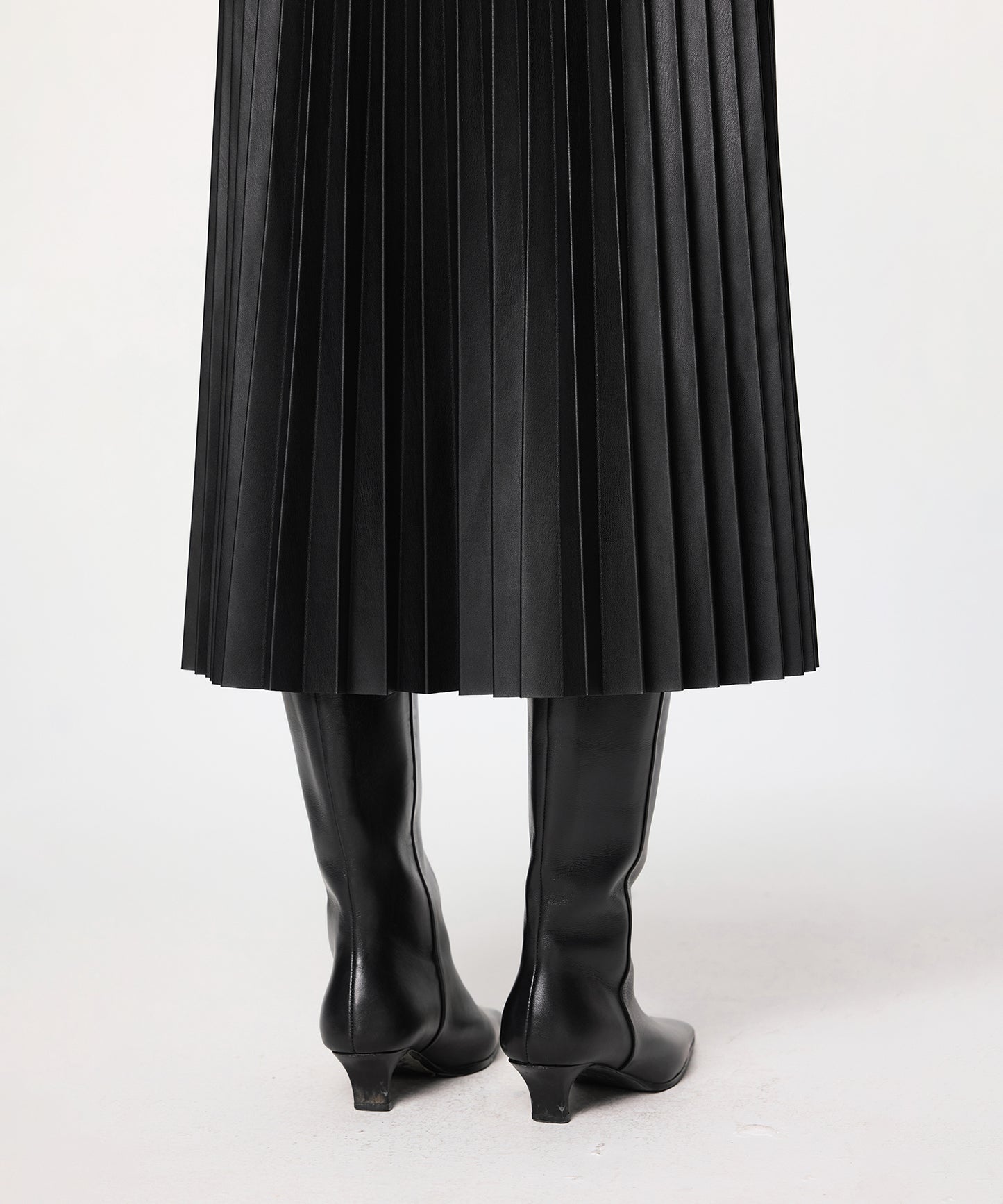 Elegant Faux Leather Pleated Skirt