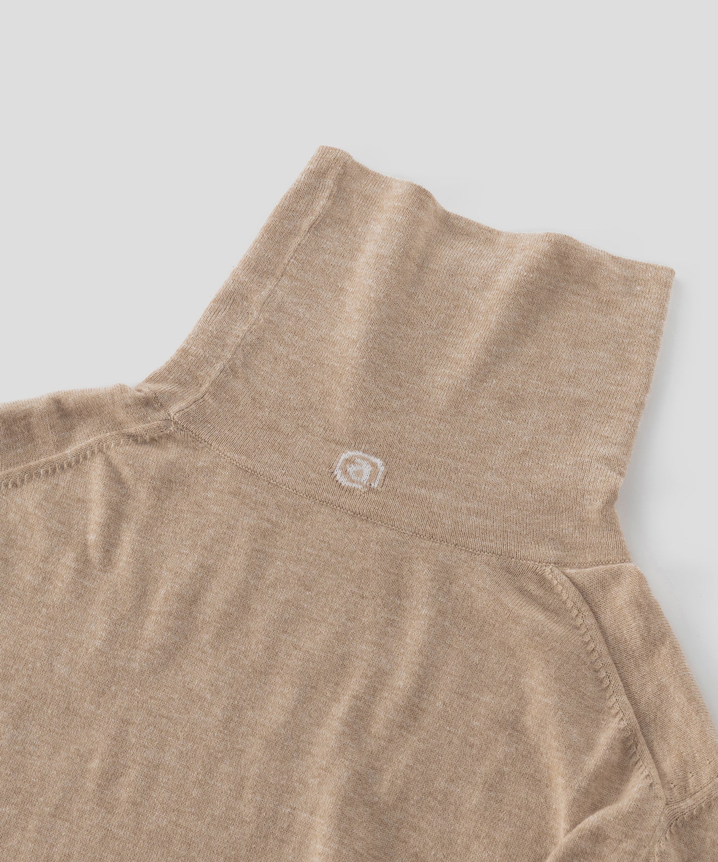 HOME Lightweight High-neck Sweater