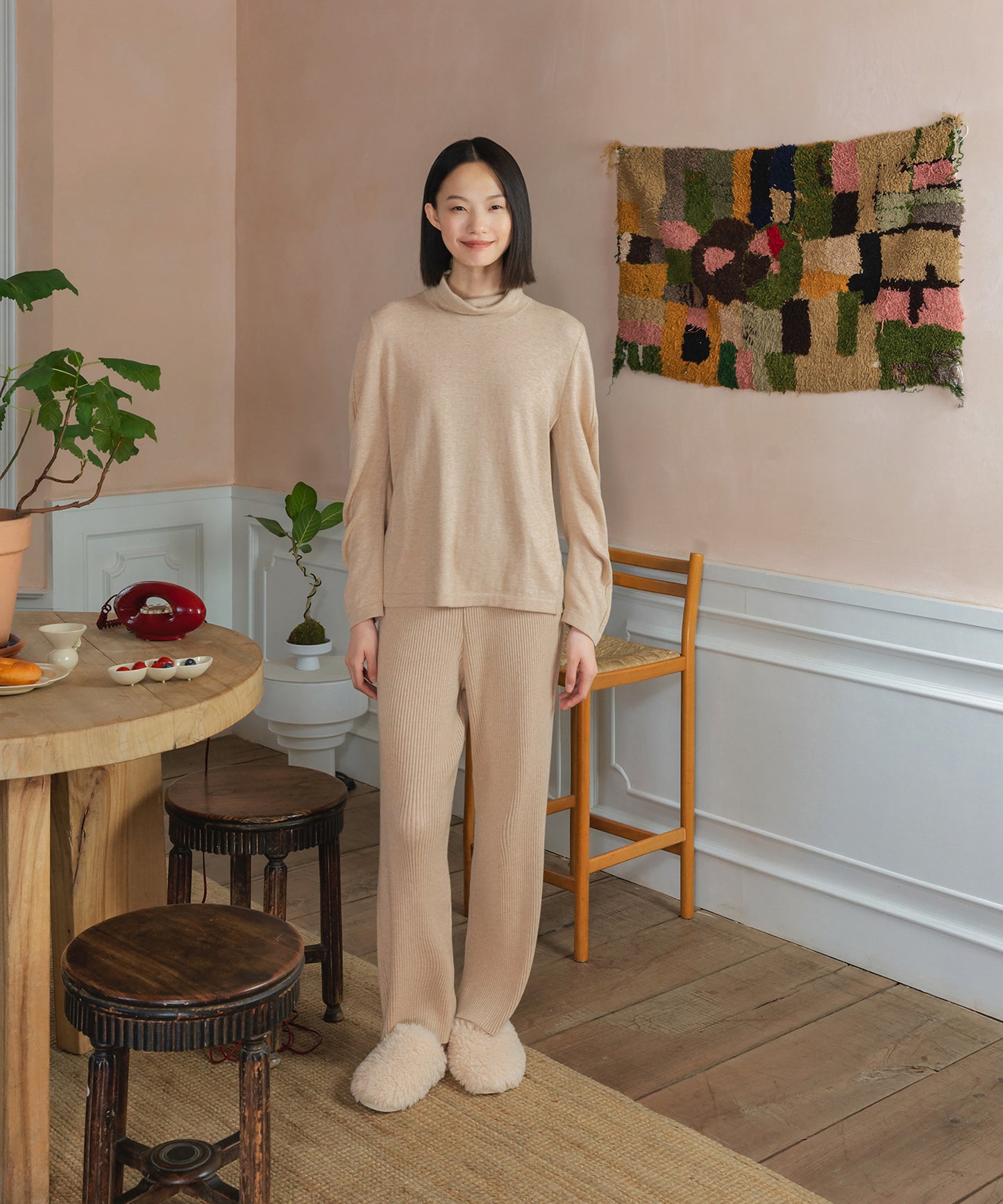 HOME Lightweight High-neck Sweater