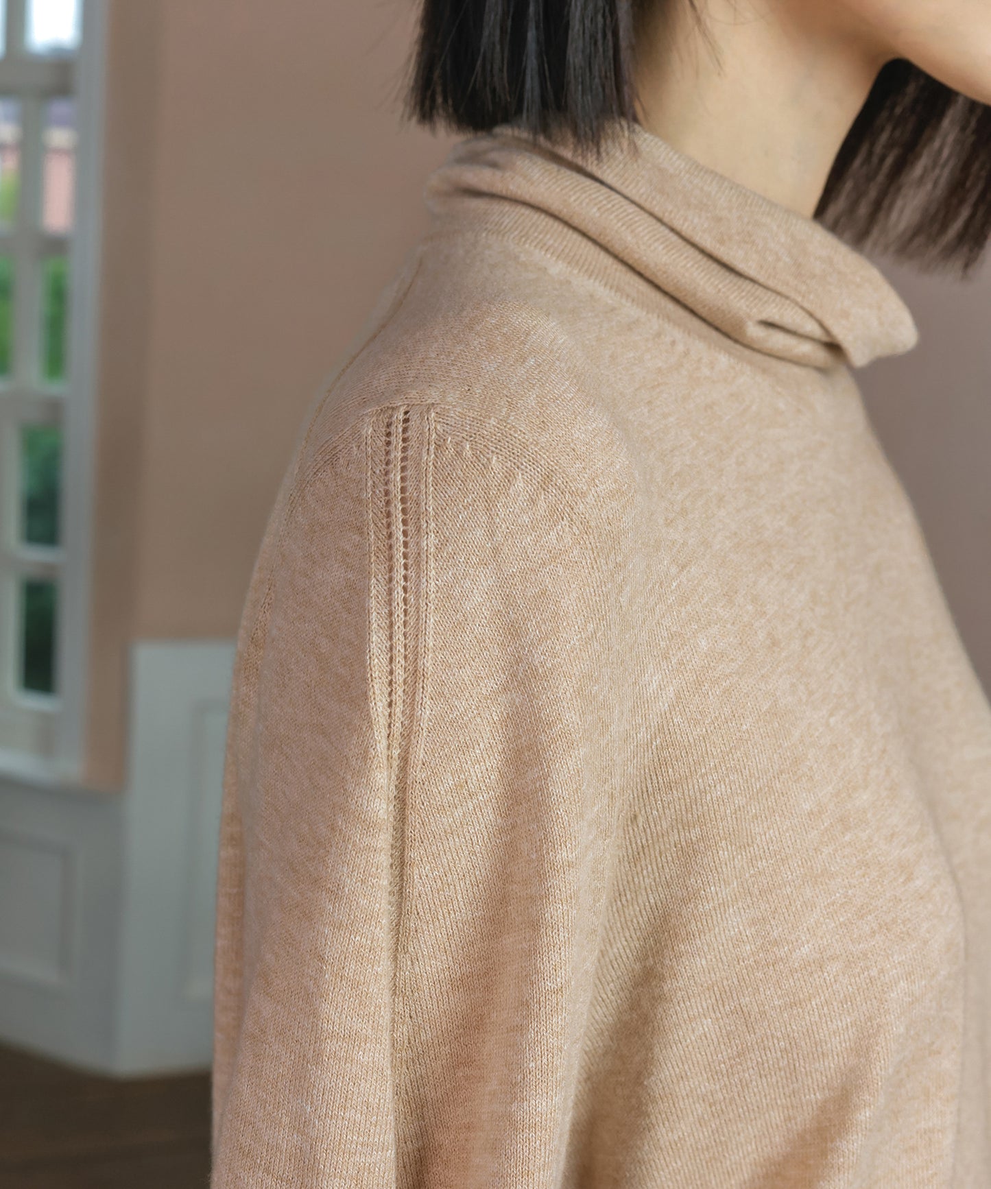 HOME Lightweight High-neck Sweater