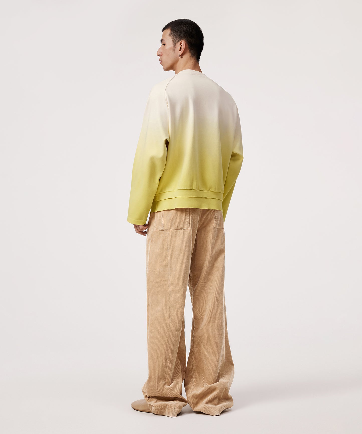 [CROQUIS]Gradient Glow Sweatshirt