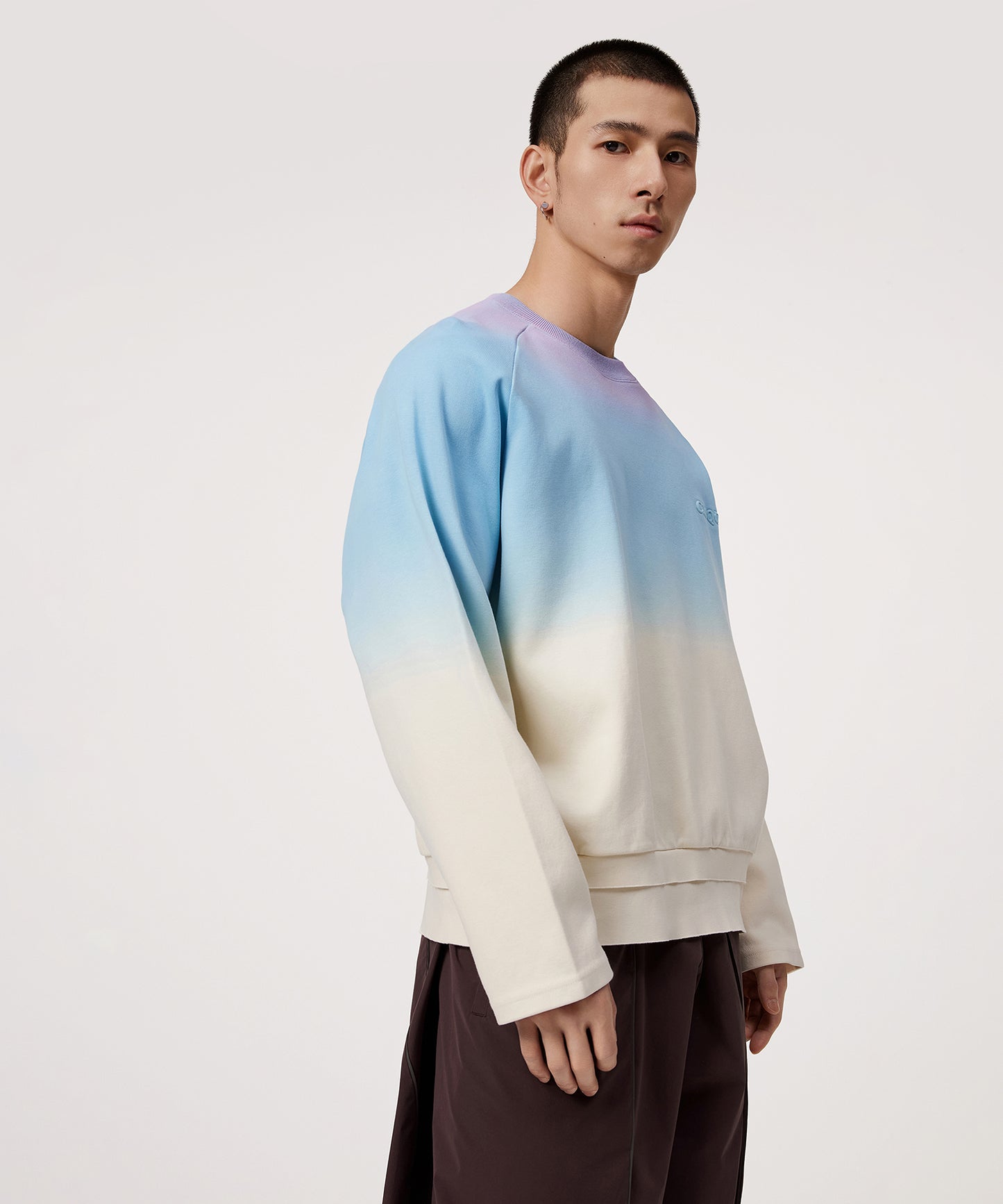 [CROQUIS]Gradient Glow Sweatshirt