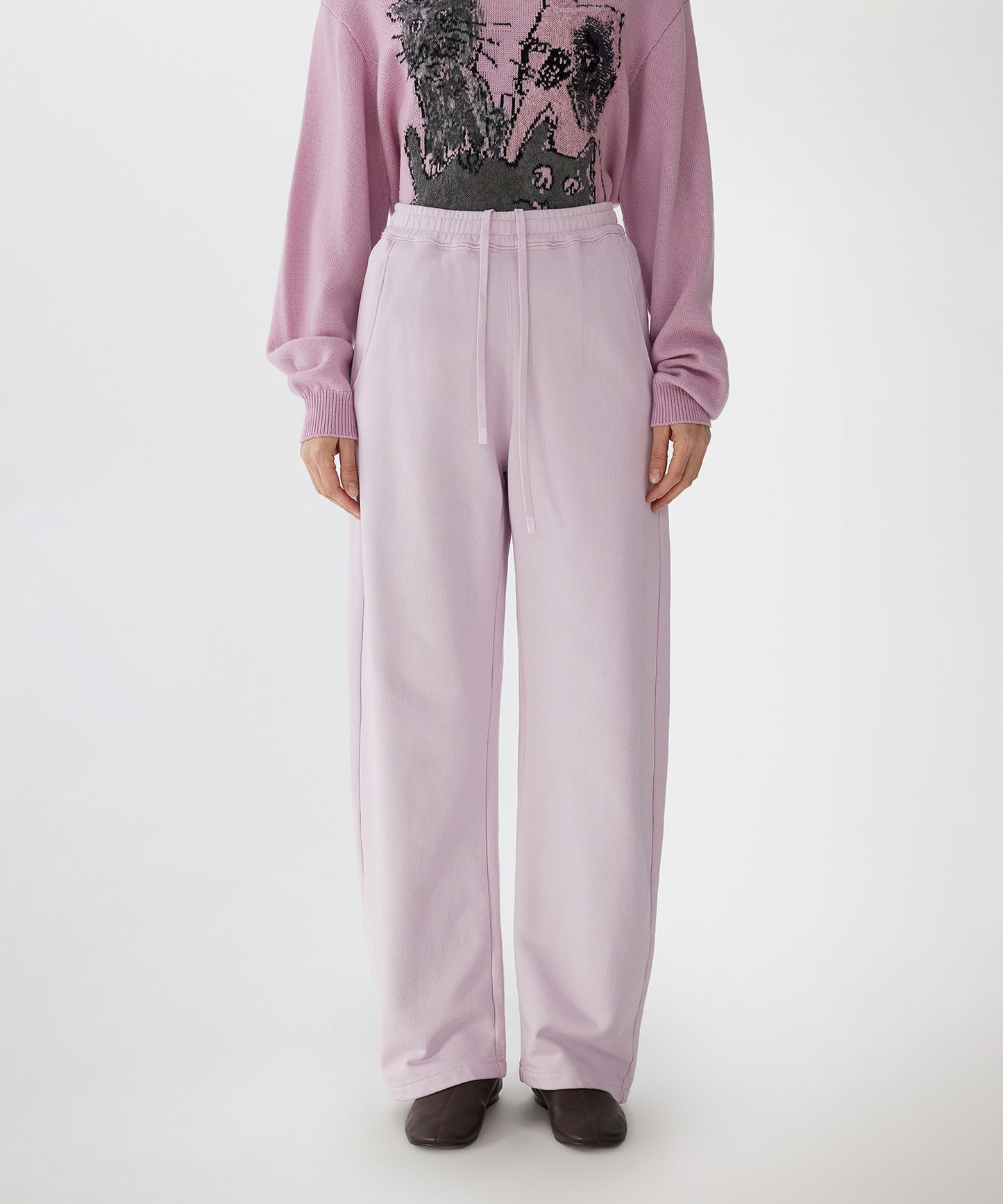 Relaxed Banana Silhouette Sweatpants