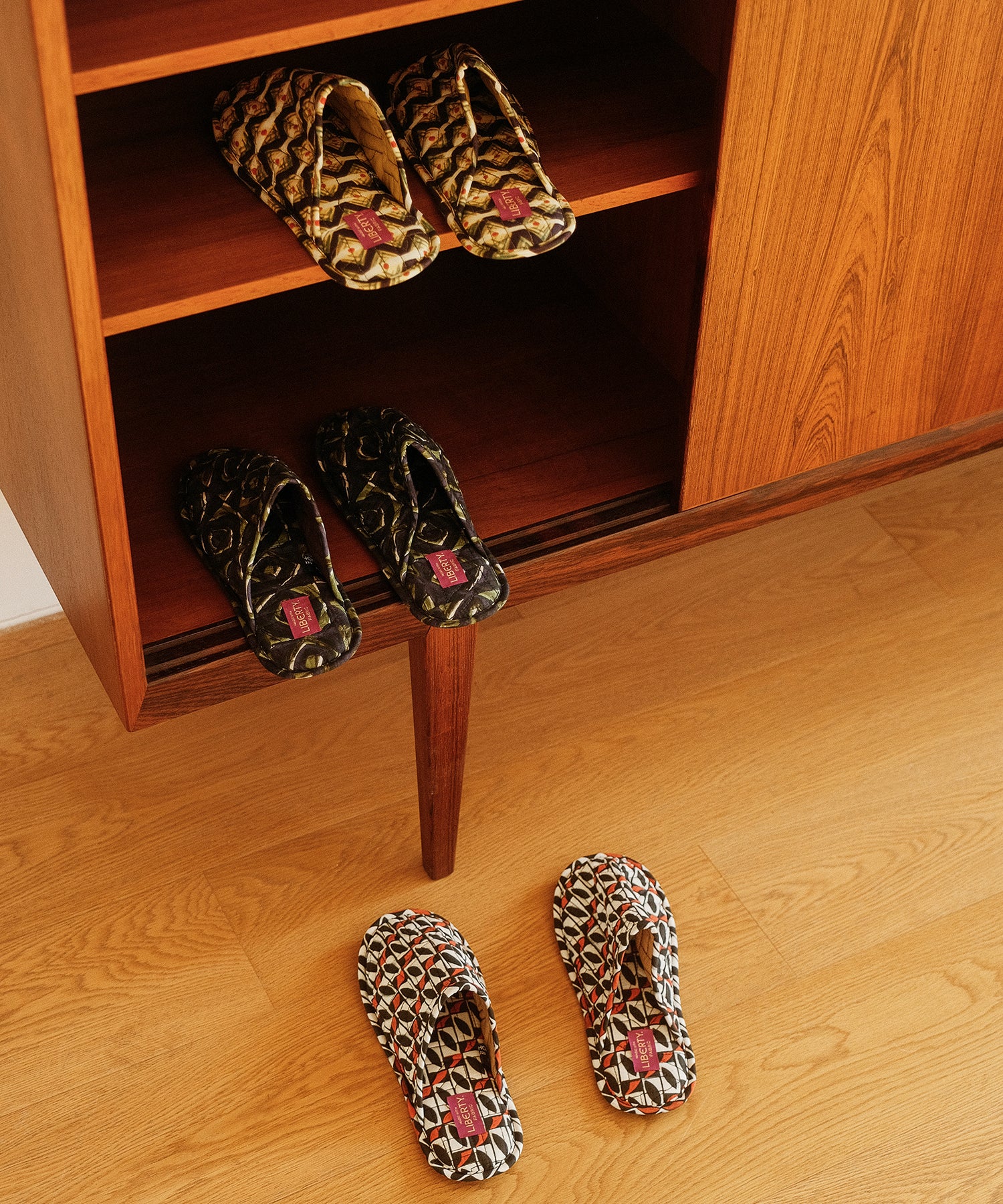 HOME Geo Nest Slippers