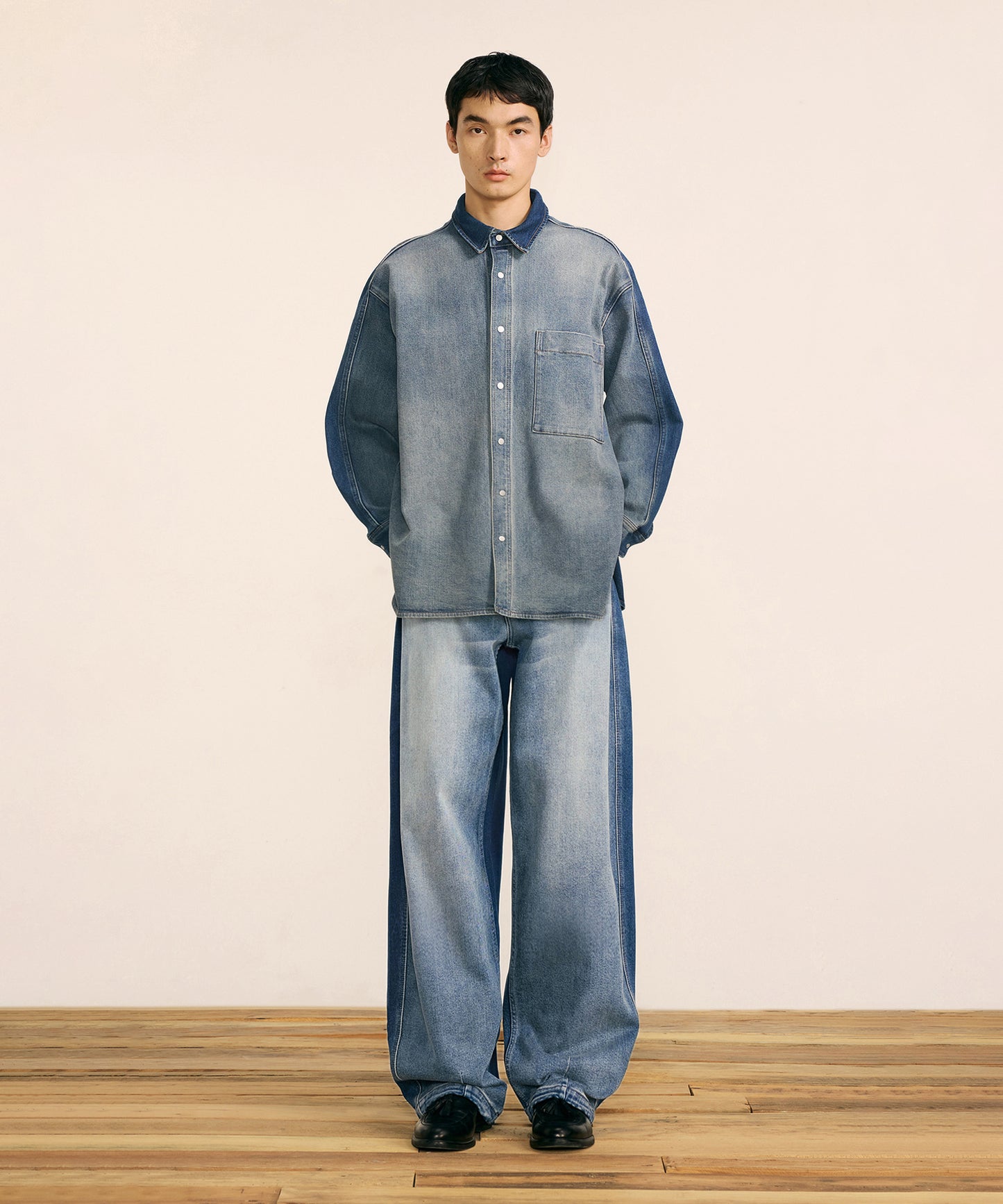 [CROQUIS] Corduroy-trim Denim Shirt