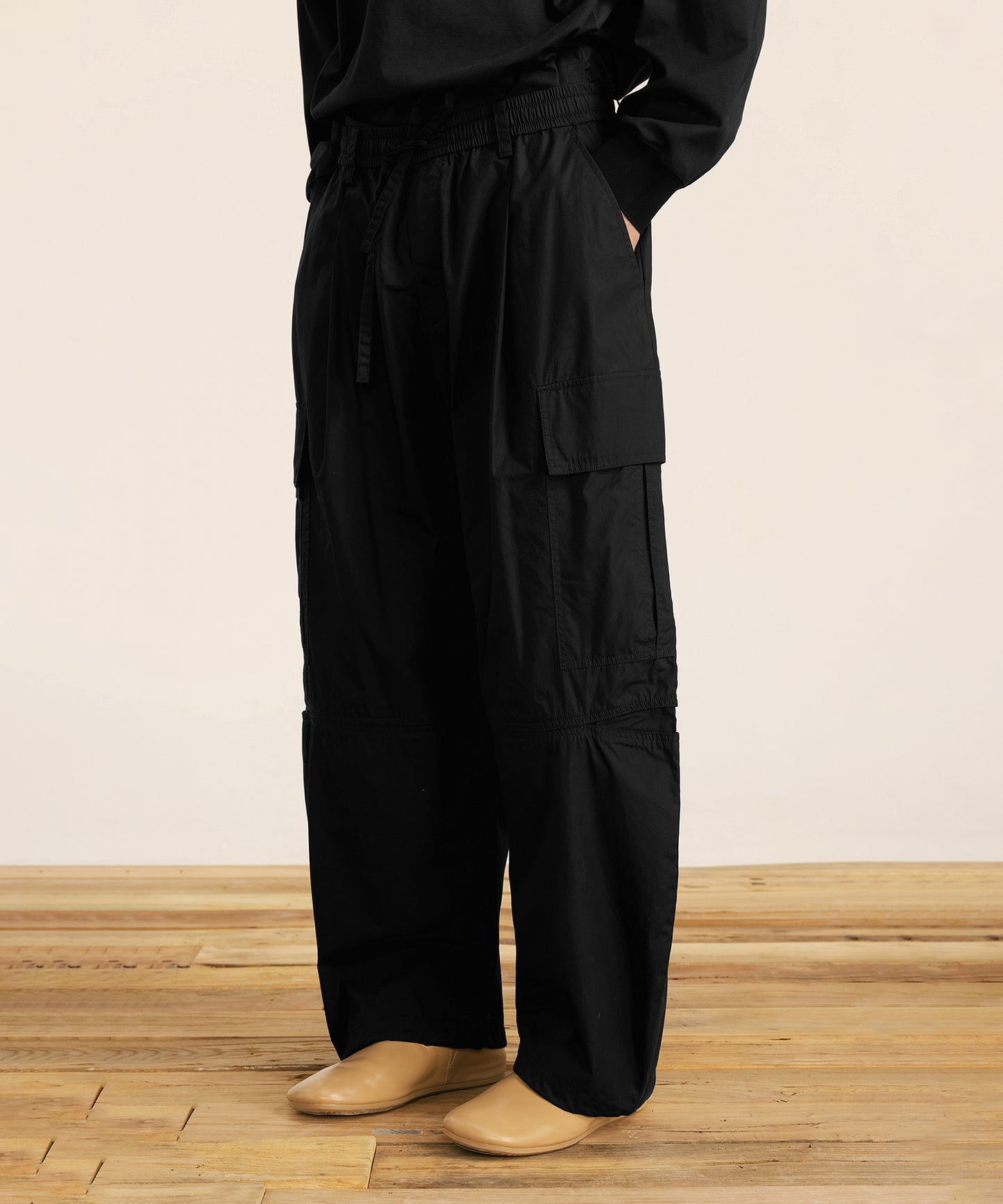 [CROQUIS] Wide-leg Parachute Trousers