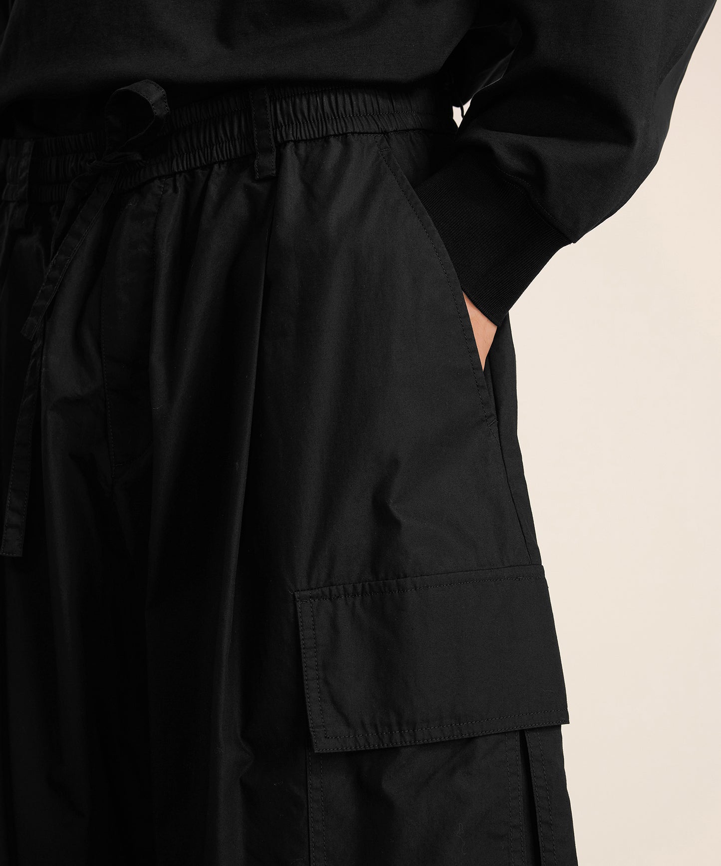 [CROQUIS] Wide-leg Parachute Trousers