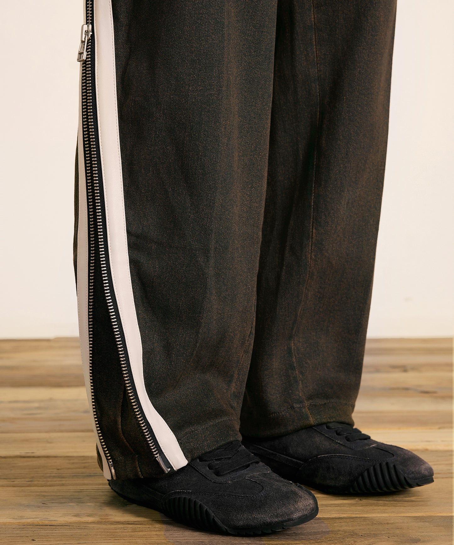 [CROQUIS] Convertible Zip Denim Trousers