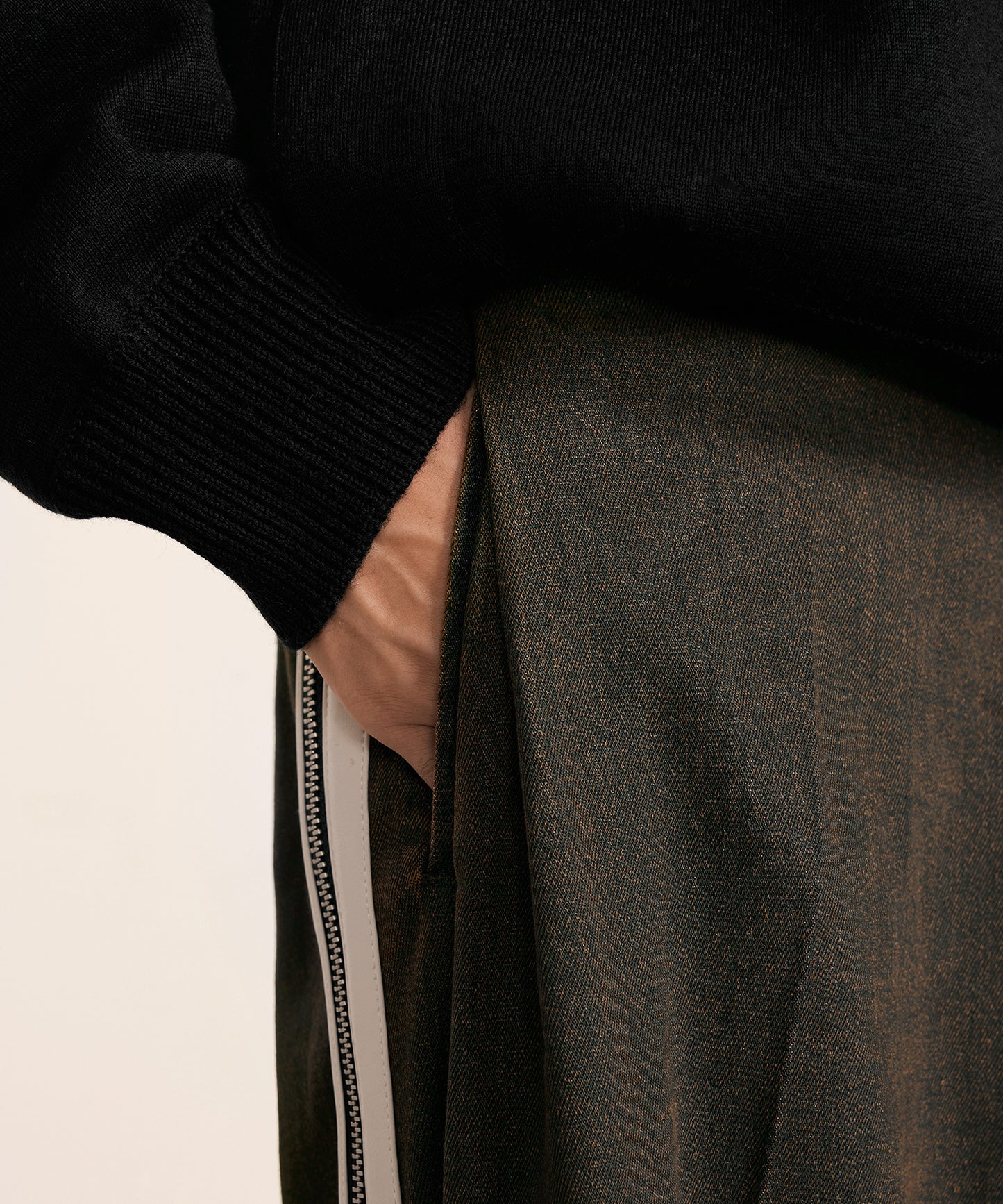 [CROQUIS] Convertible Zip Denim Trousers