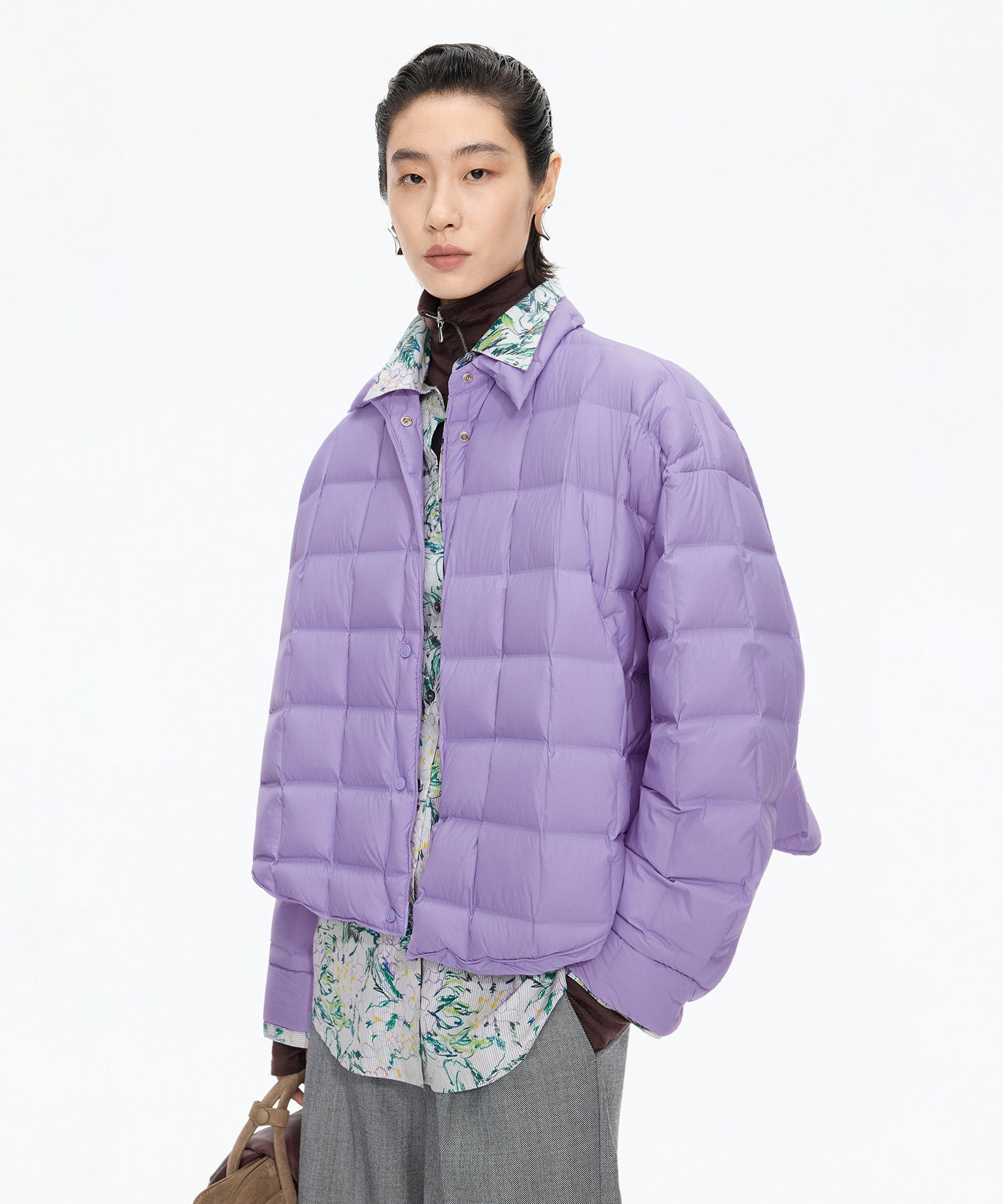 【JNBY】ブラック キルティング ダウンジャケット リバーシブル Oversized Quilted Down Jacket – JNBY ONLINE STORE