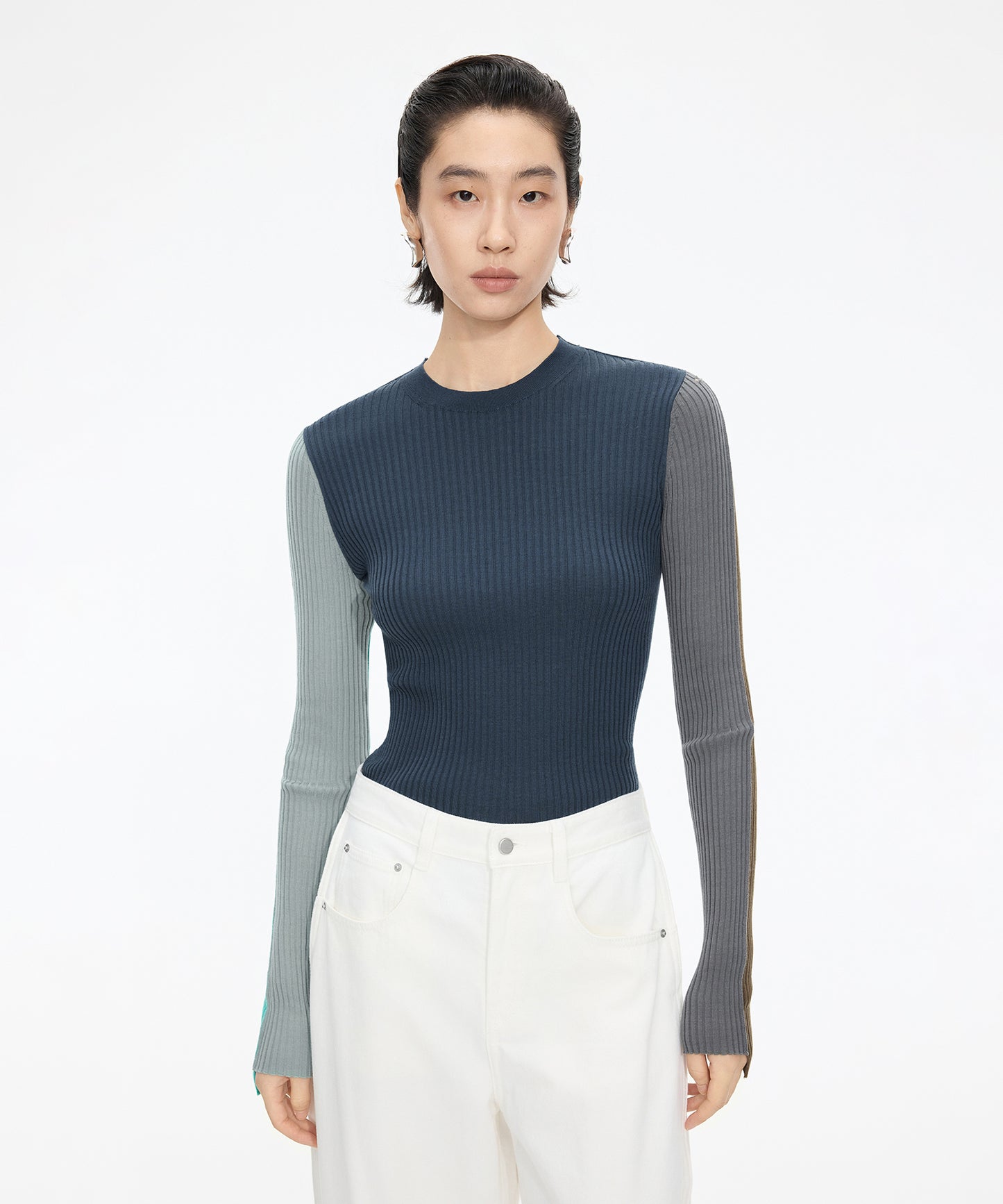 Color-block Knit Pullover