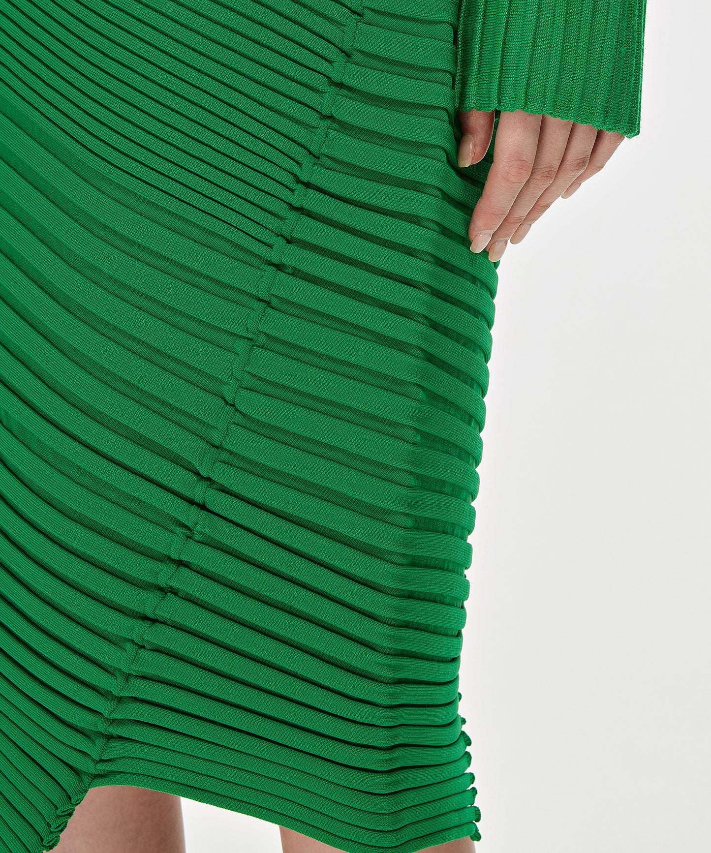 Asymmetric 3D Pleated Stretch-knit Skirt