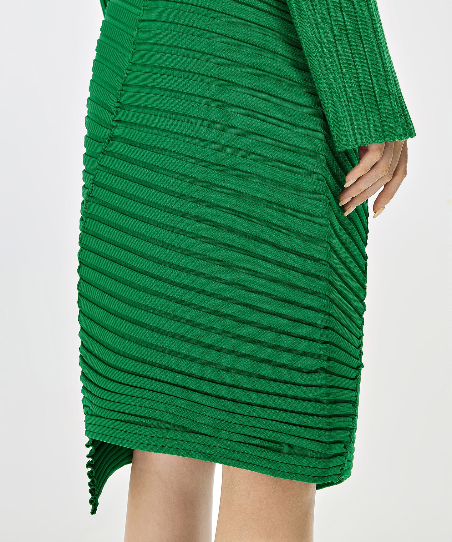 Asymmetric 3D Pleated Stretch-knit Skirt
