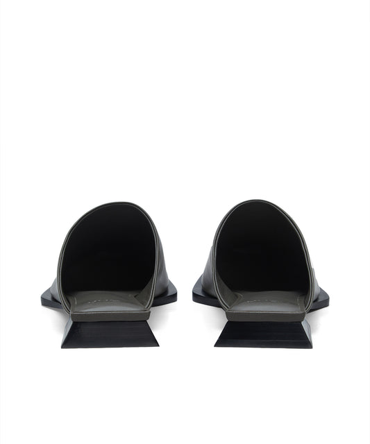 Square-toe Leather Backless Loafers