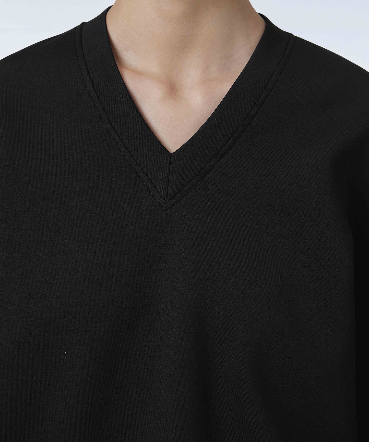 Pleated-elbow V-neck Sweatshirt