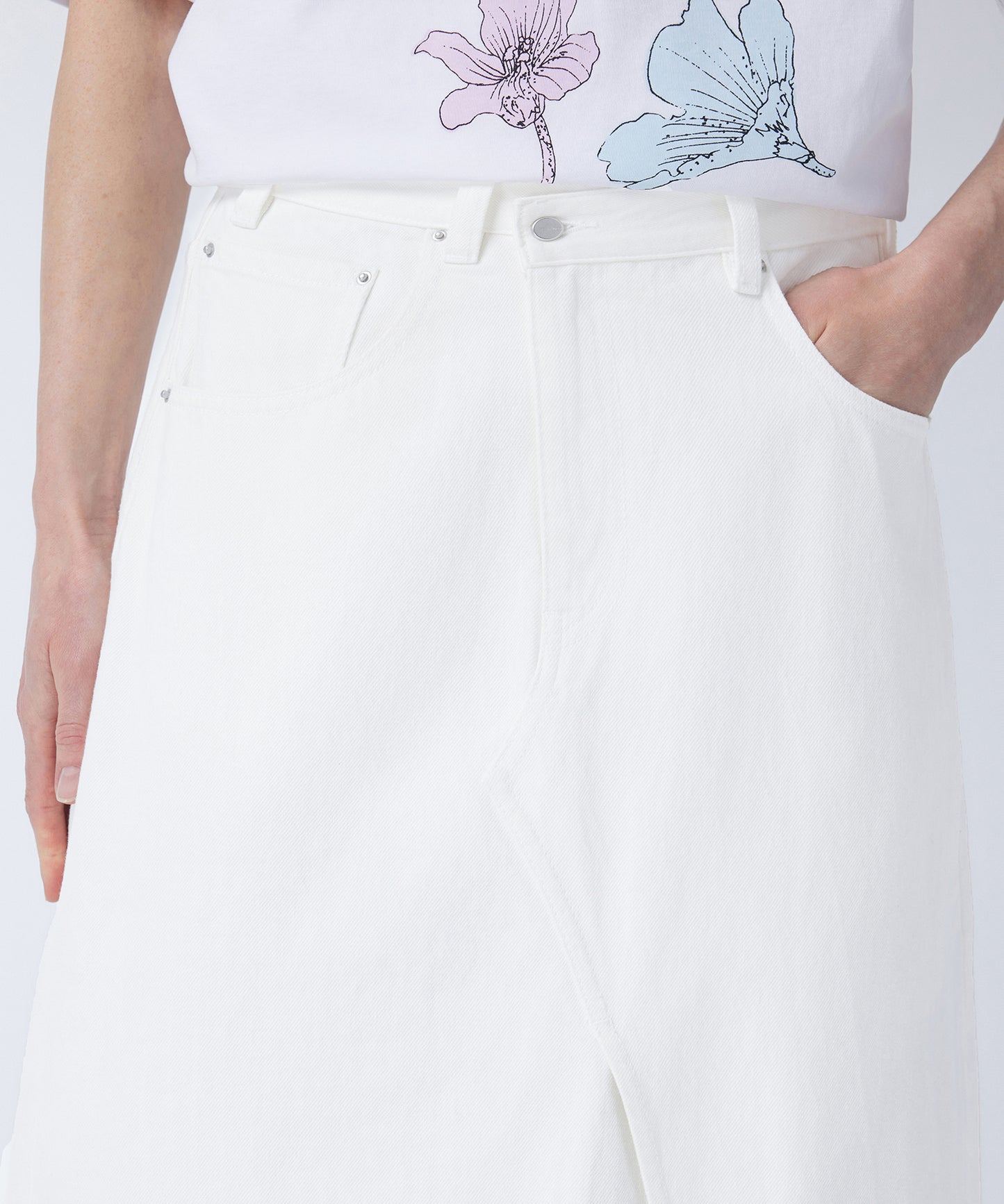 Asymmetric-waist Slit Denim Skirt
