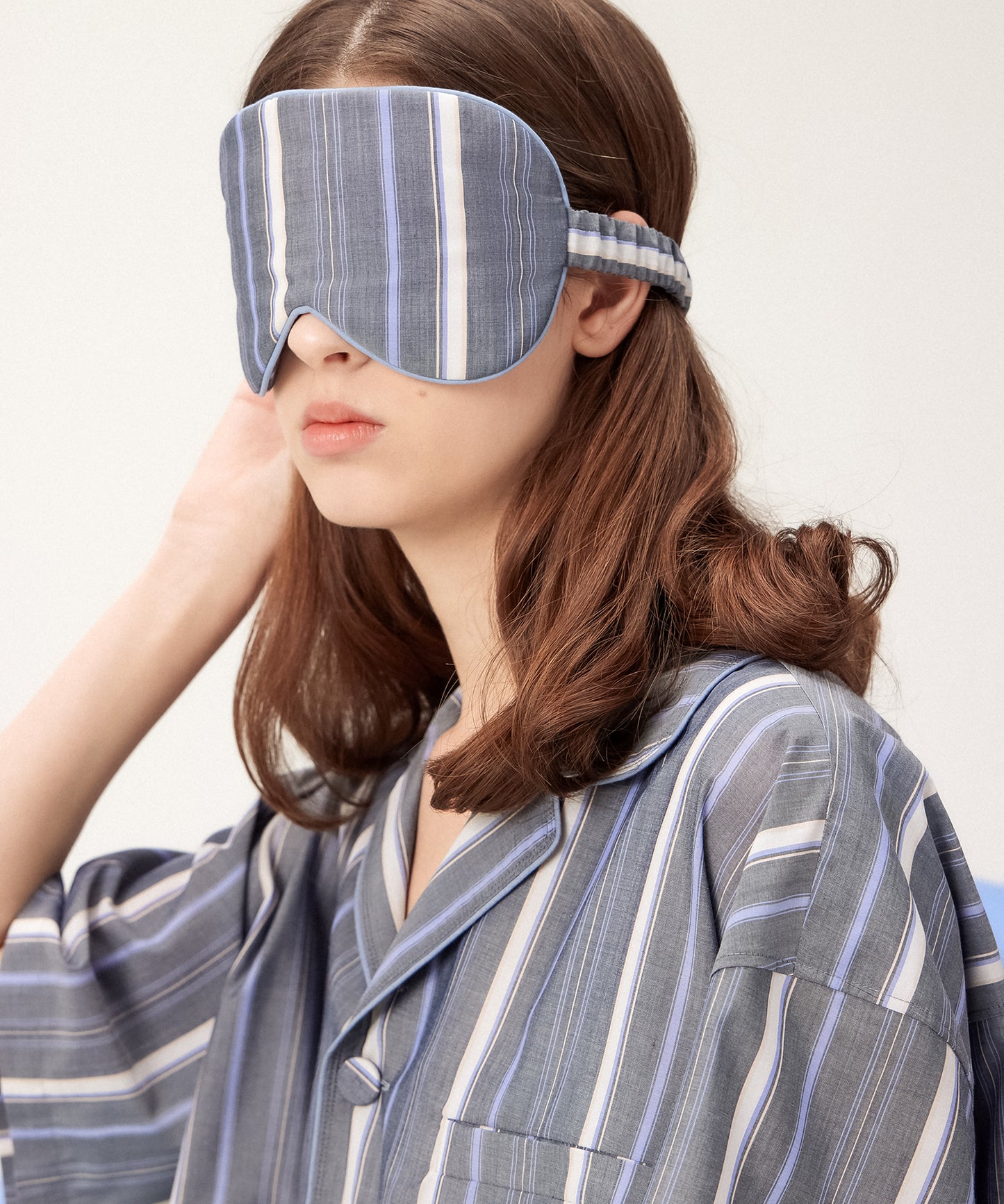 HOME Soothing Comfort Striped Eye Mask
